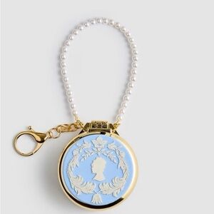 Primark Bridgerton Viral Makeup Compact Mirror and brush